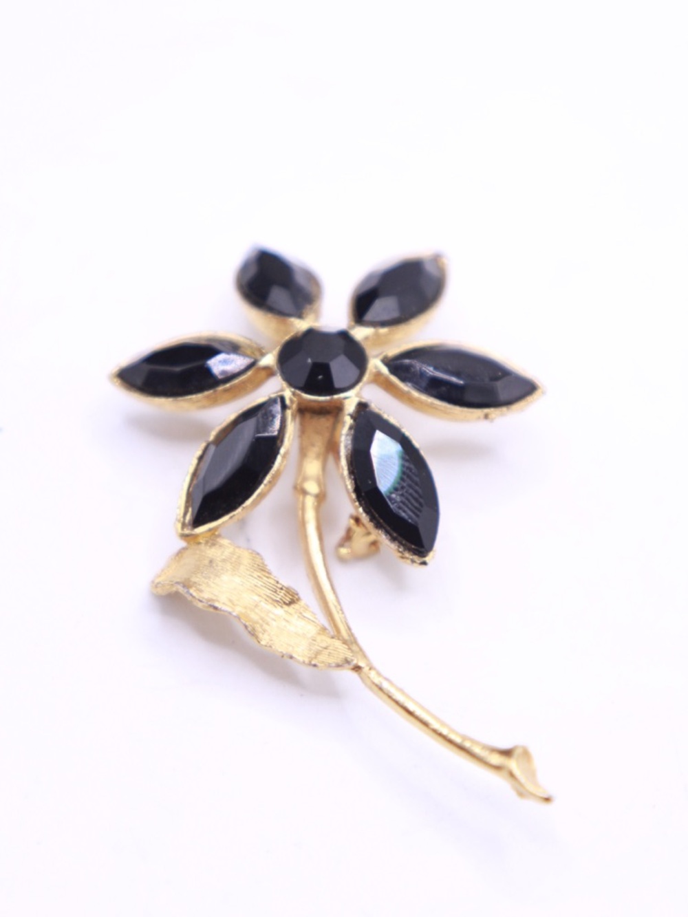 Vintage unsigned Gold tone Floral Brooch with Black Gem Petals - Women Jewelry